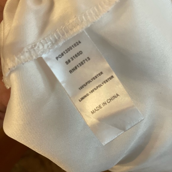 Doe & Rae Dress White Ivory Dress w/ lace accents zipper closure - Picture 9 of 9